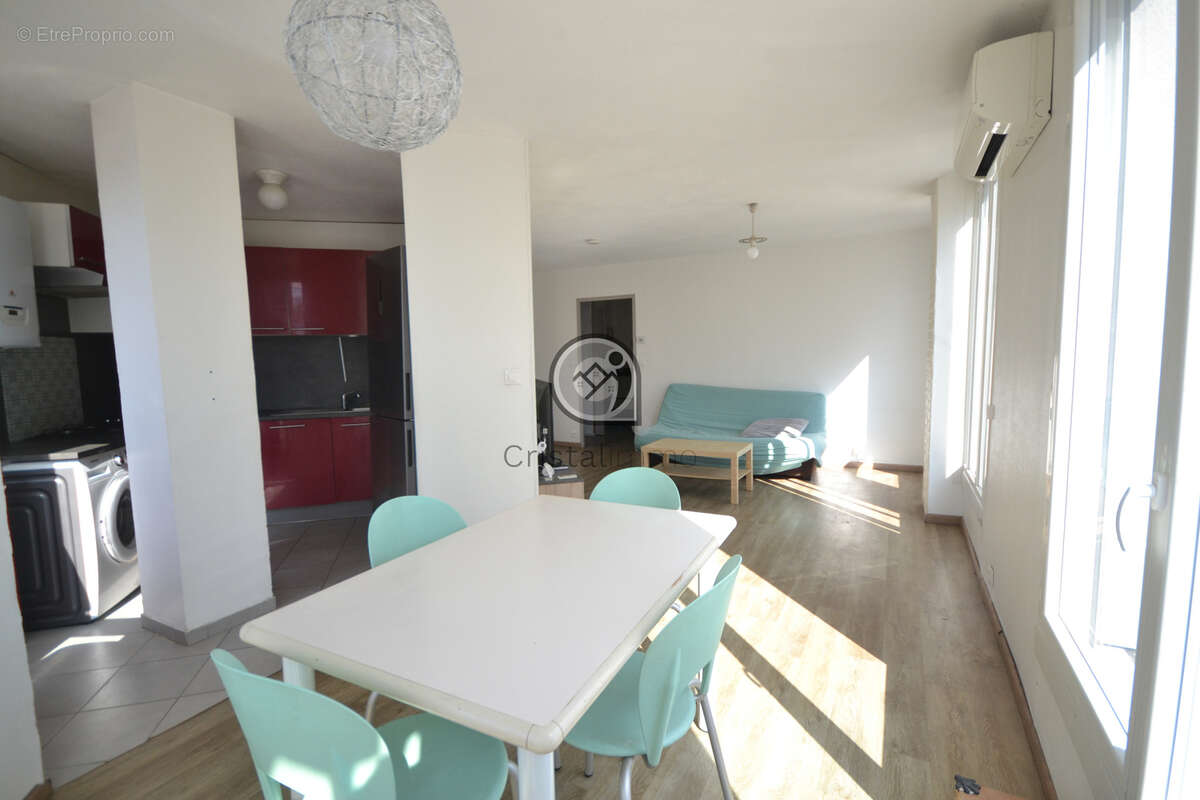 Appartement à SAINT-MARTIN-D'HERES