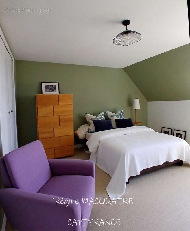 À vendre : Maison mitoyenne de 4 pièces,143 m2 env., 3 chambres sur un terrain de 1500 m2 avec panorama exceptionnel sur la camp - photo 14