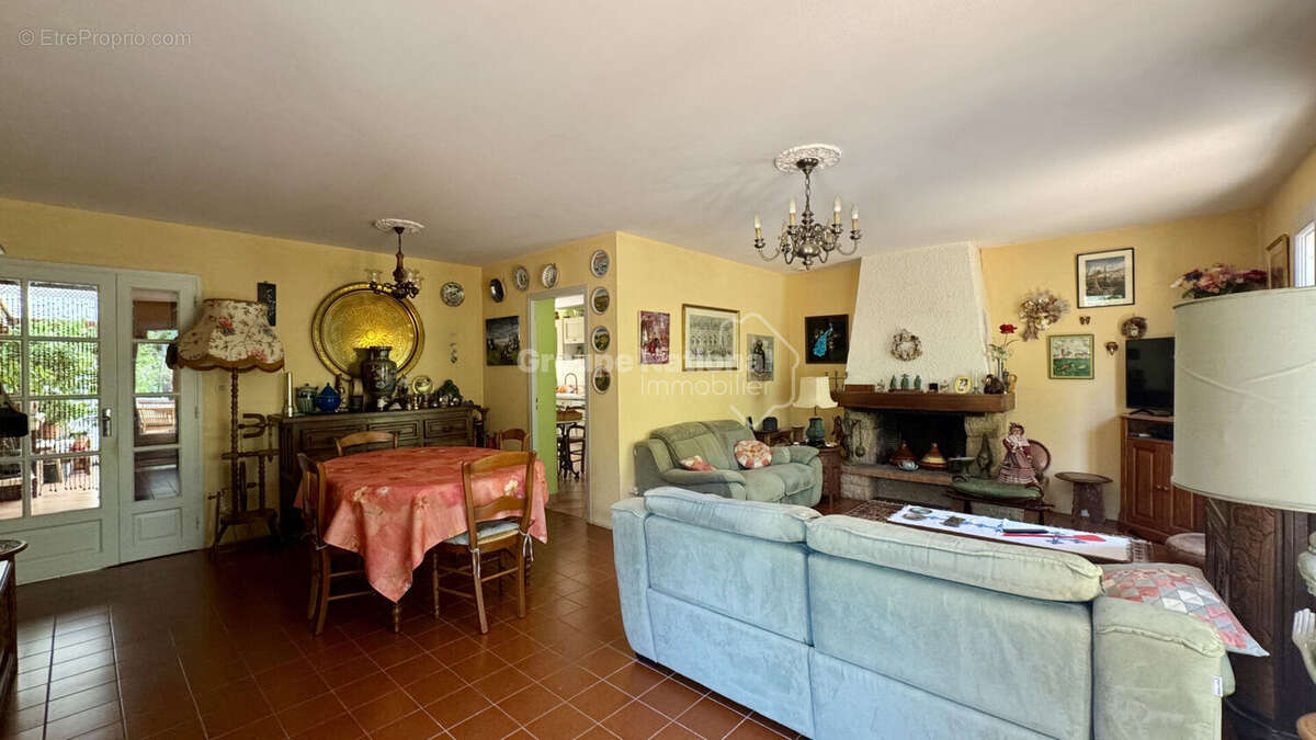 Maison à NIMES