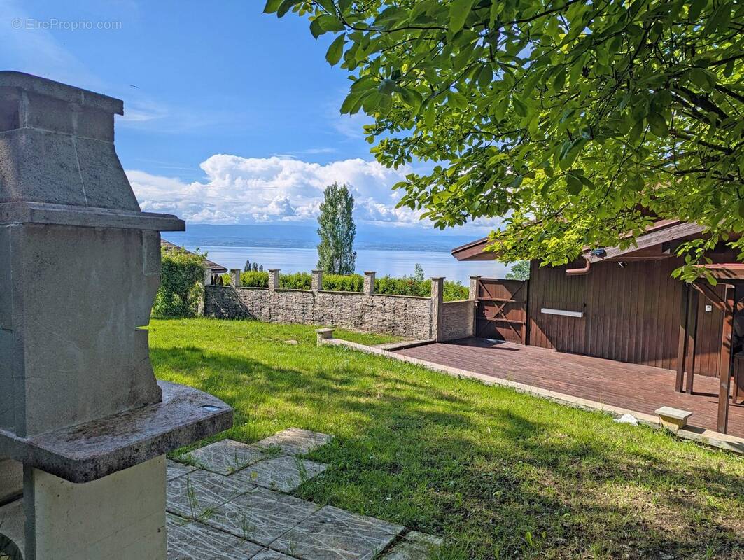 Maison à MAXILLY-SUR-LEMAN