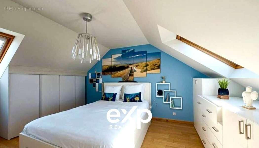 Appartement à BAILLY-ROMAINVILLIERS