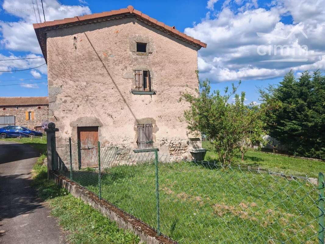 Maison à SAINT-FLOUR