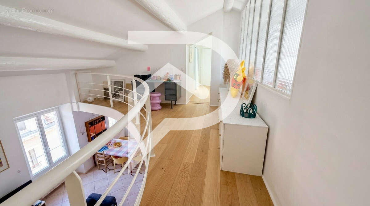 Appartement à MARSEILLE-7E