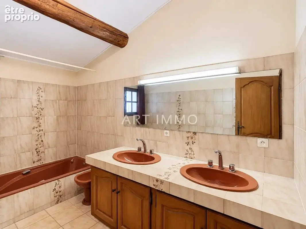 A vendre maison robion avec jardin et garage - photo 11