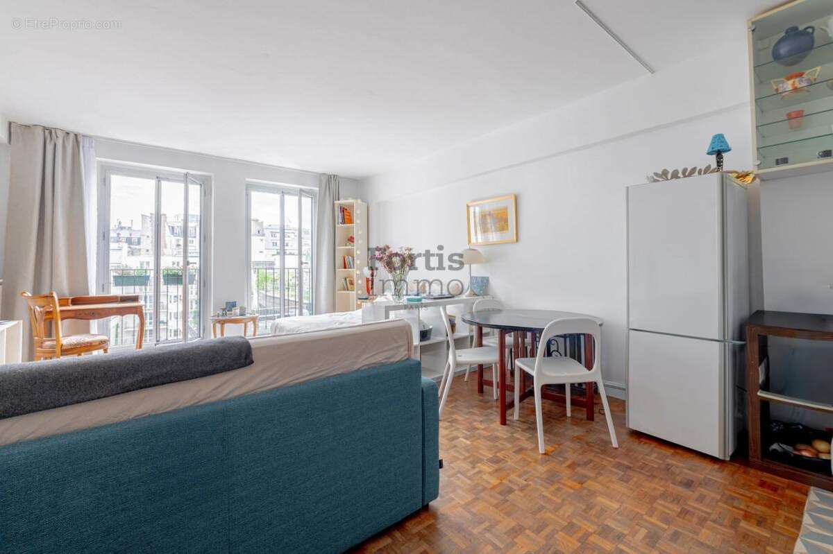 Appartement à PARIS-12E