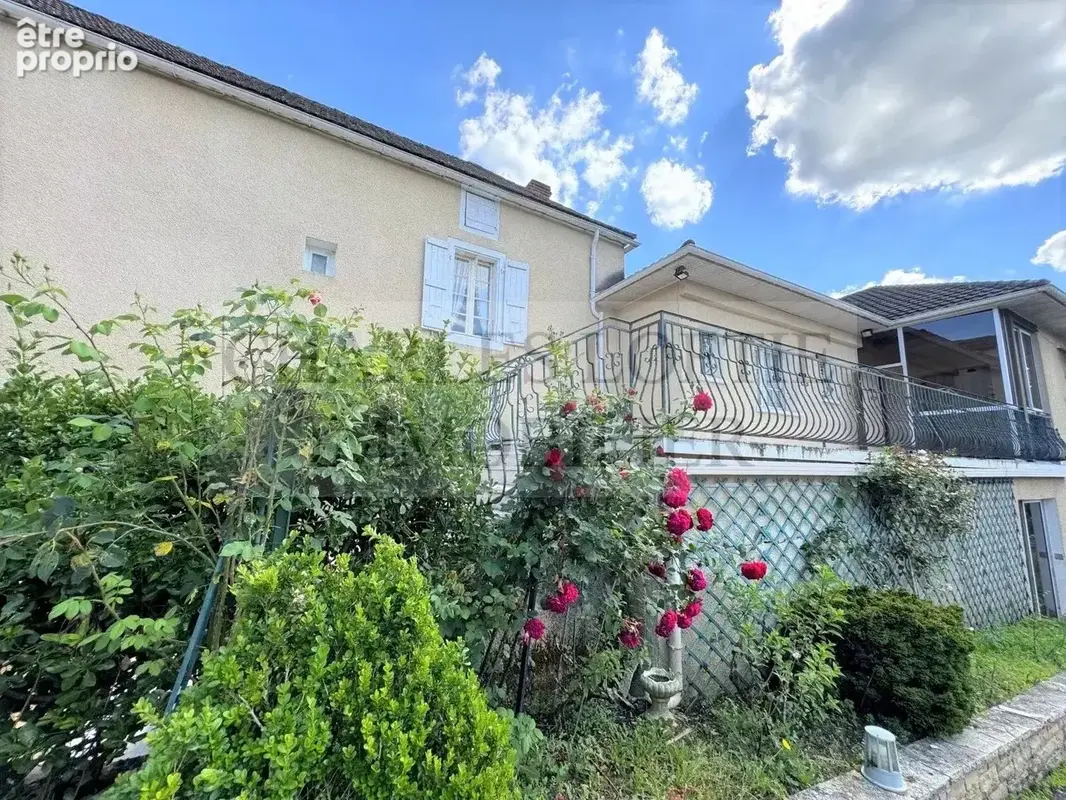 Ensemble immobilier situé à 5 minutes d'un village en Bouriane avec tous commerces - photo 31