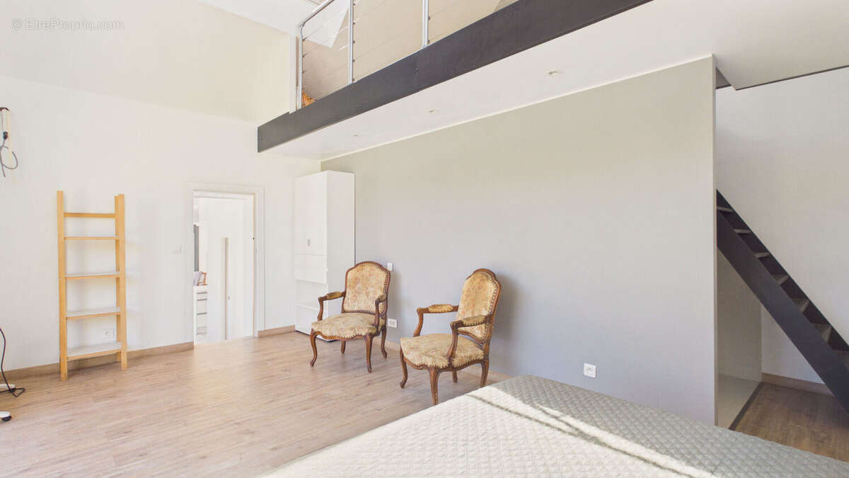 Maison de charme 6 pièces avec piscine, hameau paisible - photo 8