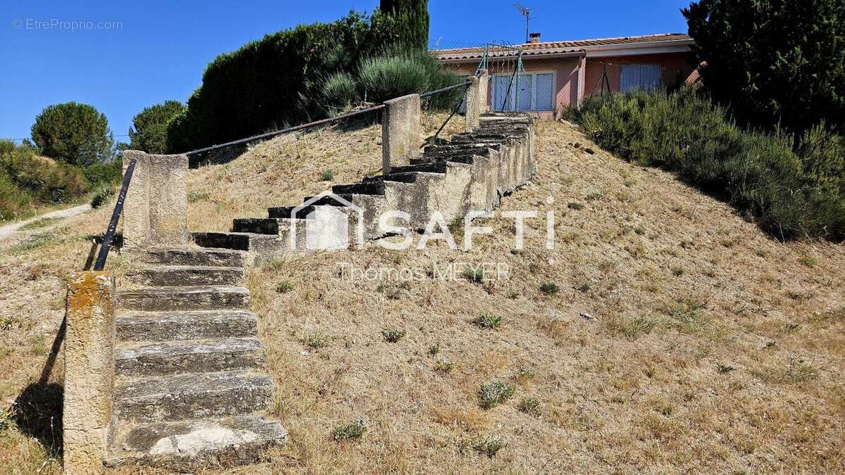 Maison 100 m² à La Tour-D'aigues  - photo 5