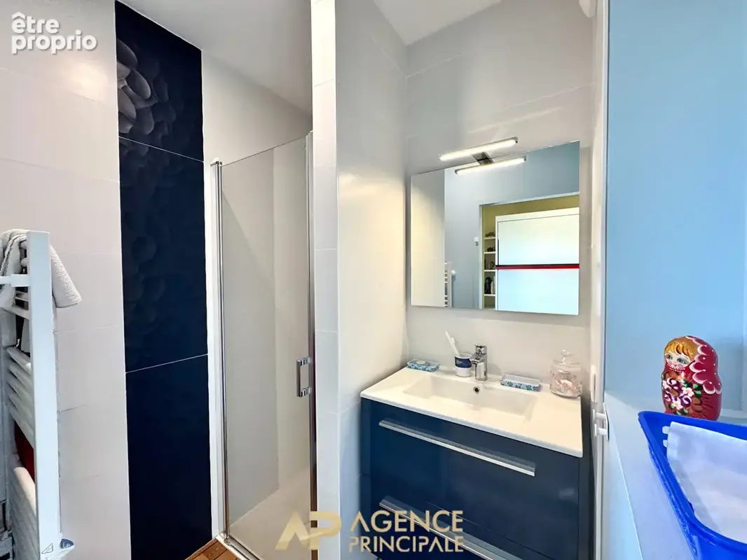 Appartement Type 3 bis - 110m2 - Dernier étage avec terrasse - Box et parking - La Genette - photo 11