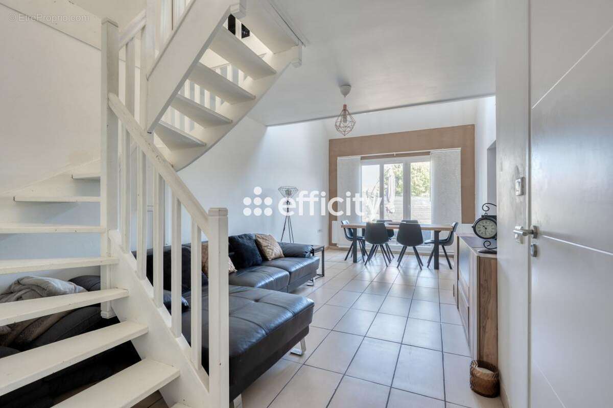 Maison à COMBS-LA-VILLE