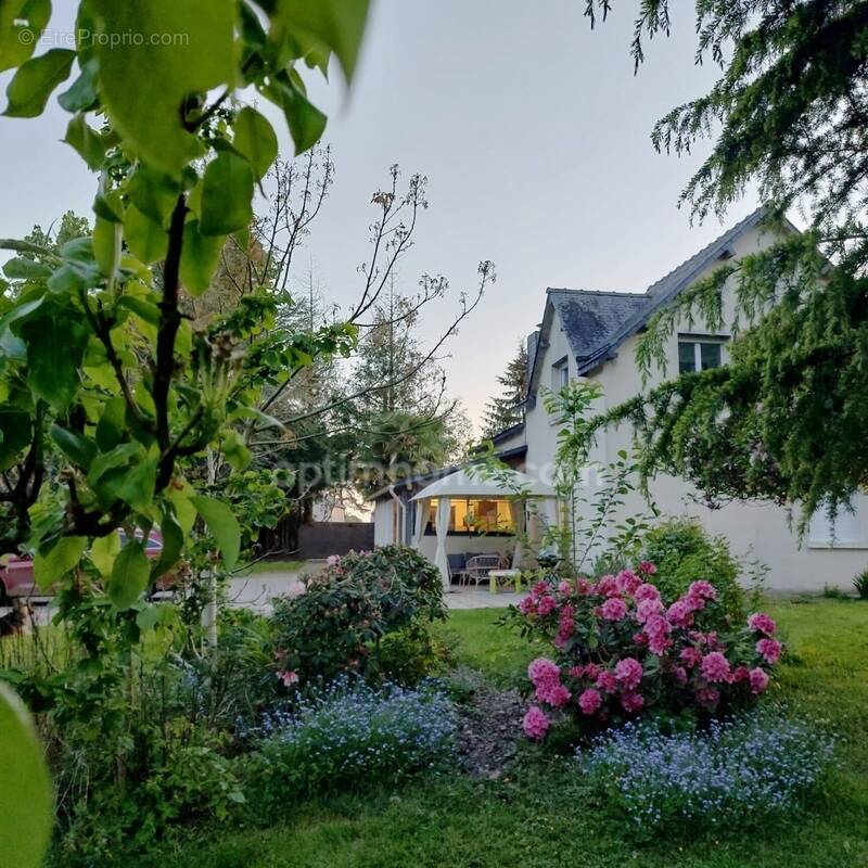 Maison à SAINT-MEEN-LE-GRAND