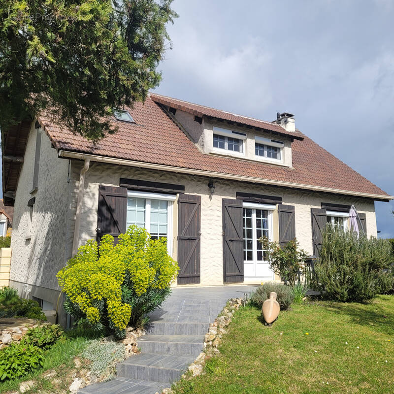 Maison à CIVRY-LA-FORET