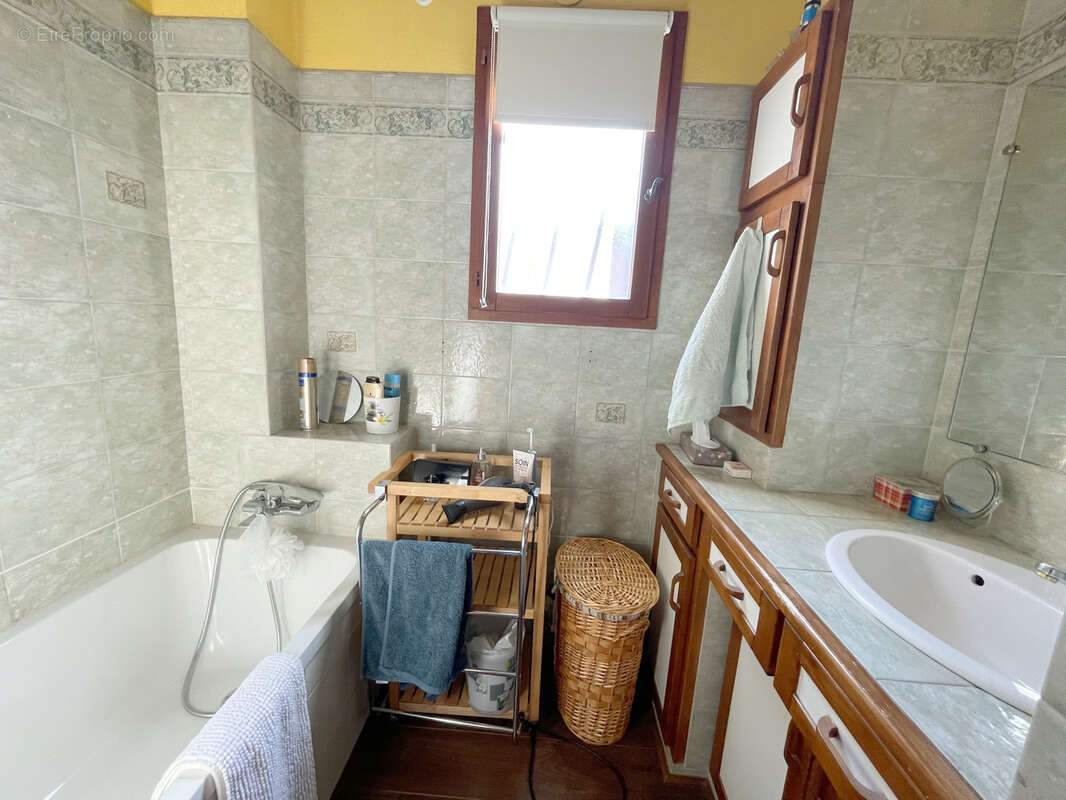 Villa de 130 m2 habitables avec 4 chambres et terrain de 1425 m2 secteur sud - photo 7