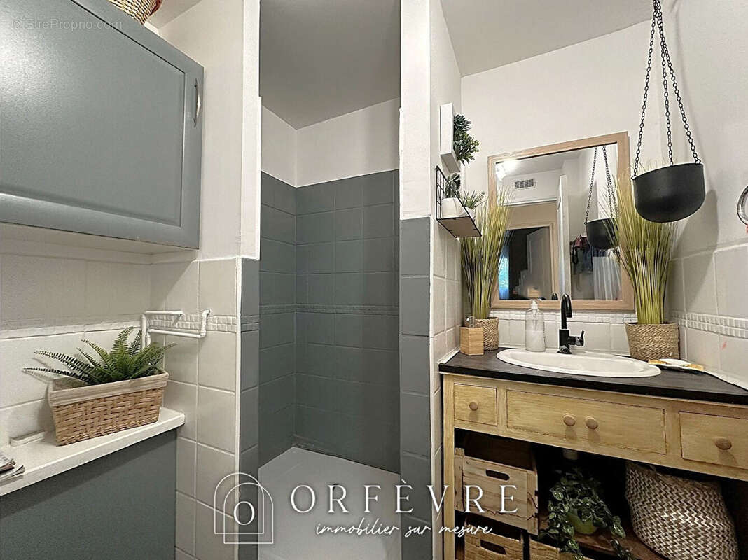 Appartement à CASTRIES