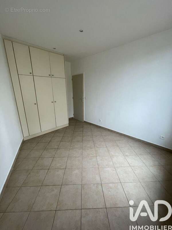 Photo 6 - Appartement à LES LILAS