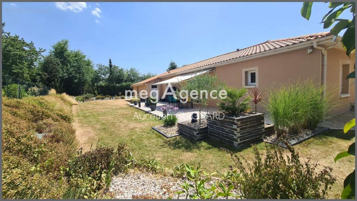 6 Chambres, 1 bureau, double garage, jardin - photo 18