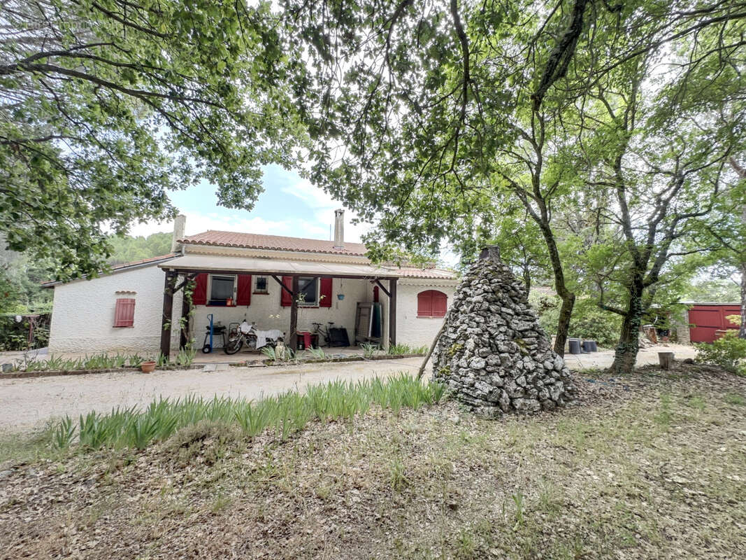 Maison à SAINT-MAXIMIN-LA-SAINTE-BAUME