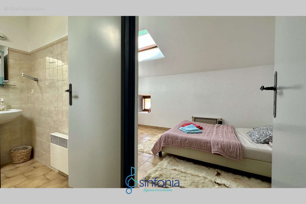 Maison à GOUDARGUES