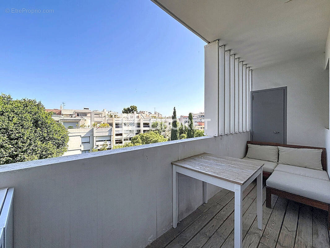 Appartement à MARSEILLE-8E