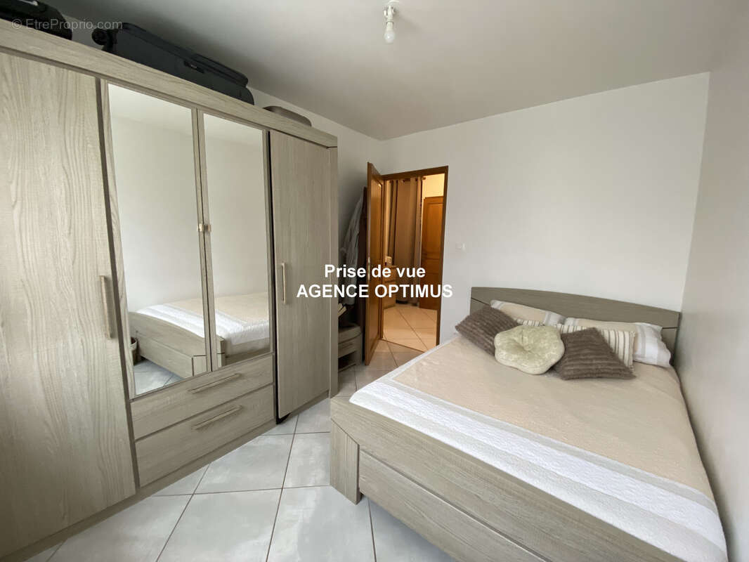 Maison à VILLENEUVE-SUR-YONNE