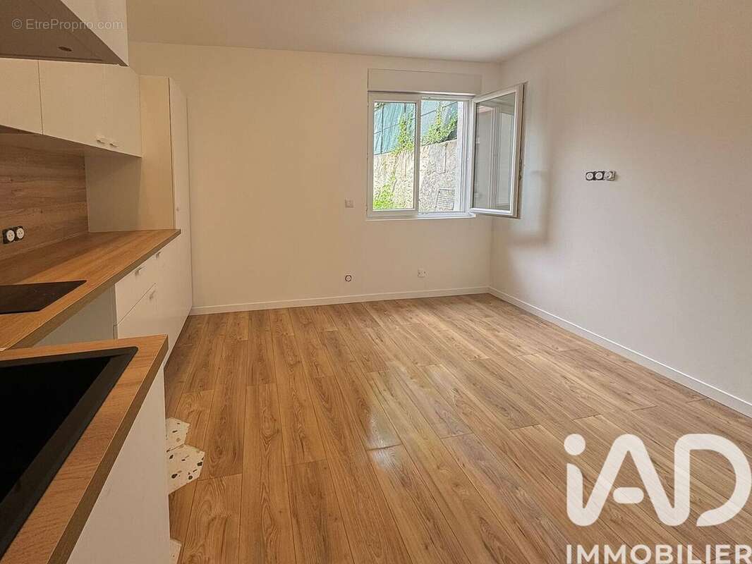 Photo 3 - Appartement à LE PERREUX-SUR-MARNE