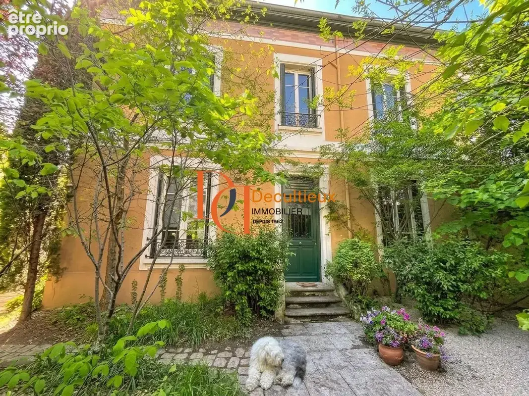Maison à VILLEURBANNE