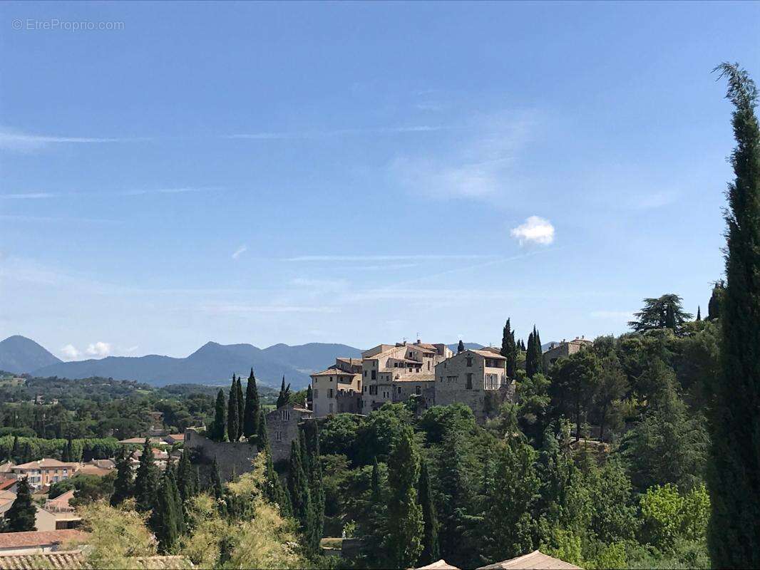 Maison à VAISON-LA-ROMAINE