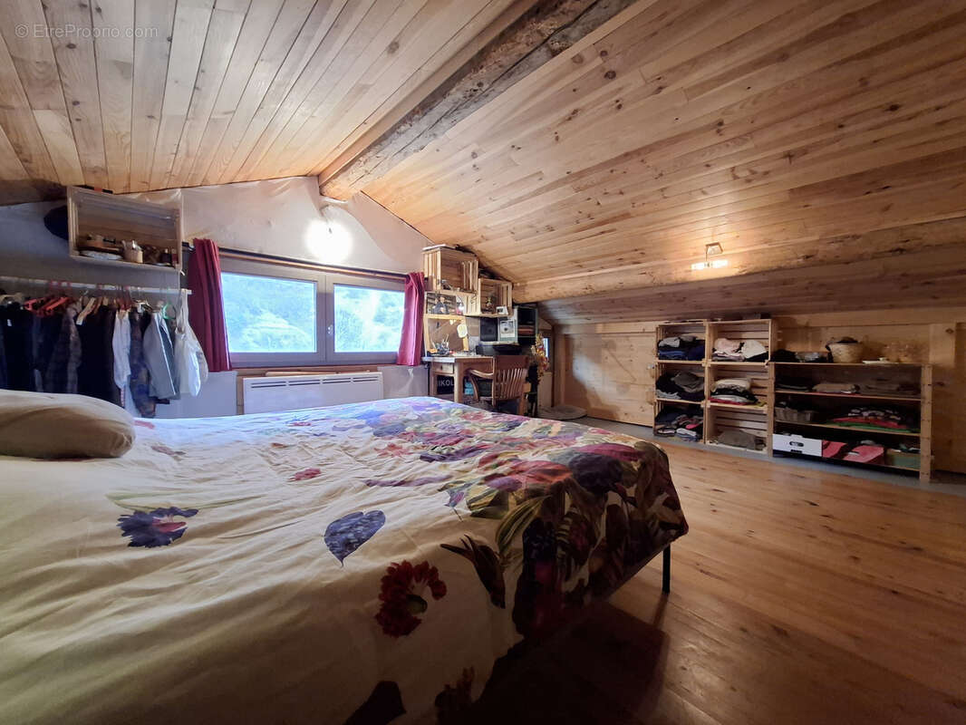 Maison à LA PERRIERE