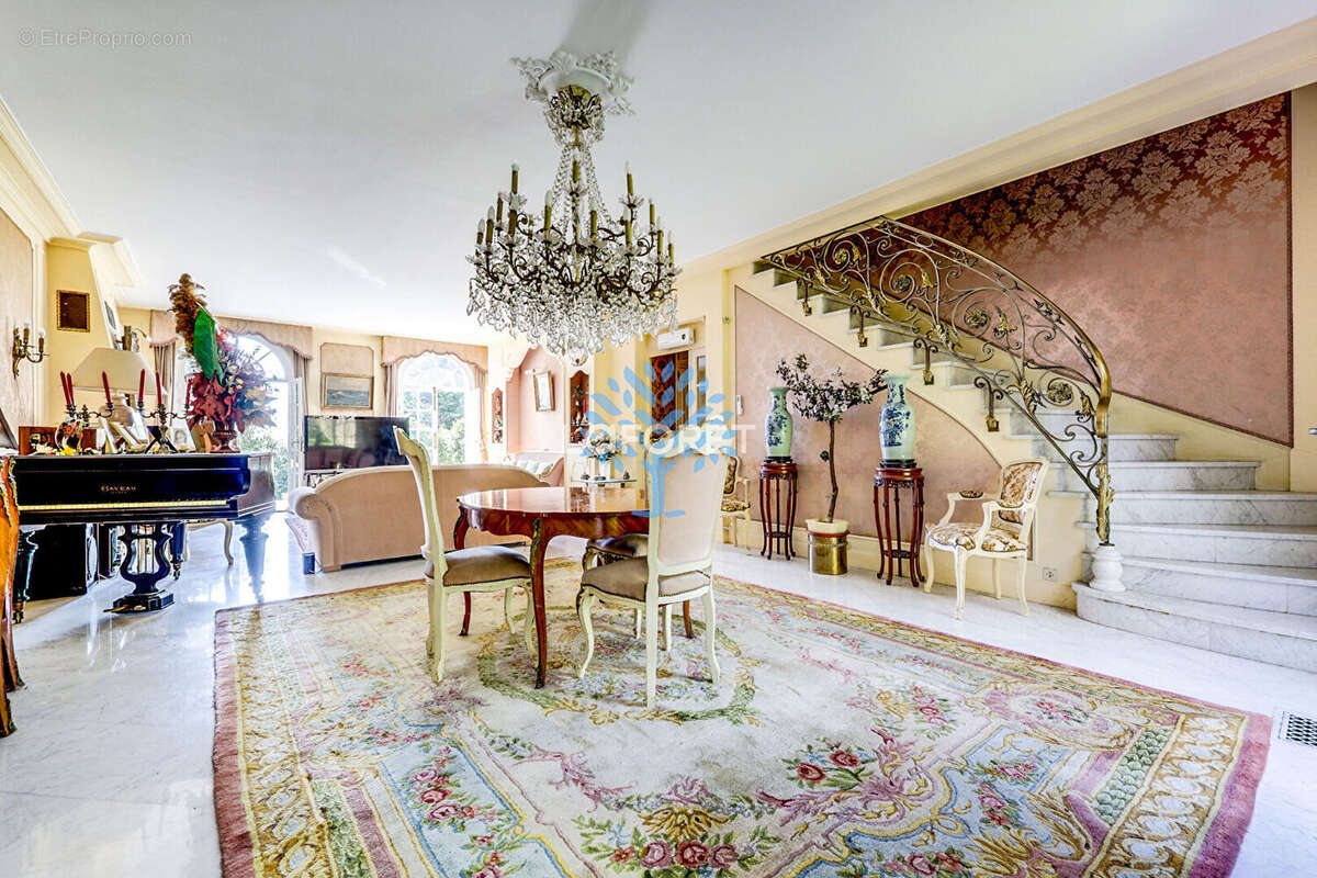 Maison à FONTENAY-SOUS-BOIS