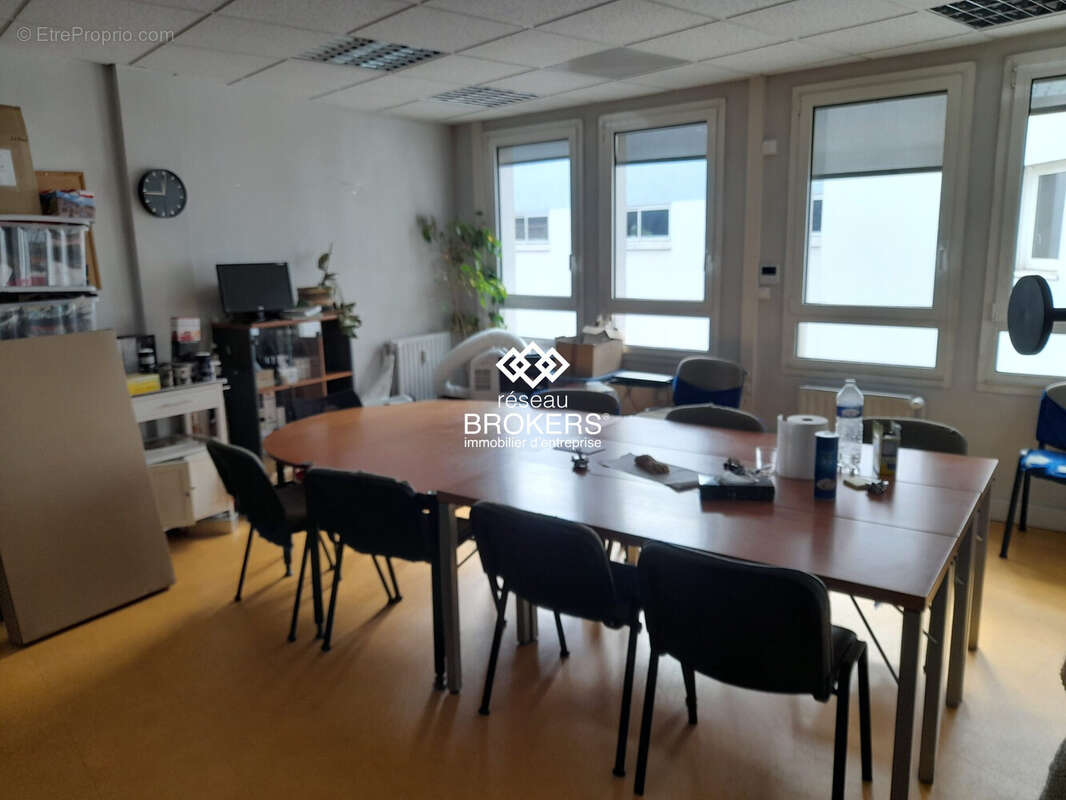 Commerce 422 m² à Orleans  - photo 6