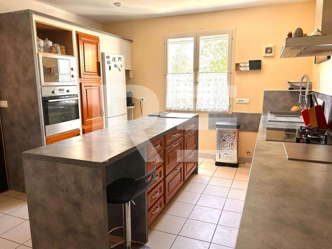 Maison à DURFORT-ET-SAINT-MARTIN-DE-SOSSENAC