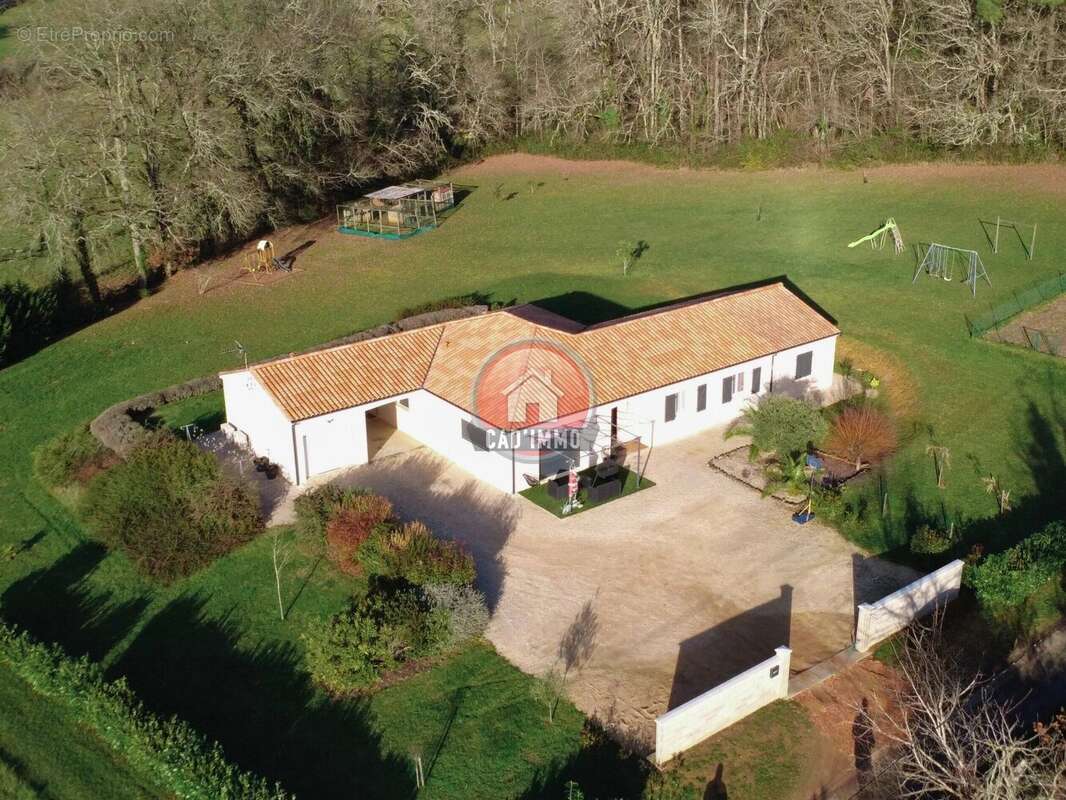 Maison à CAMPSEGRET