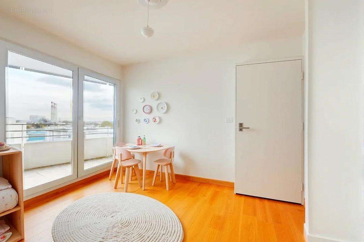 Appartement à VITRY-SUR-SEINE
