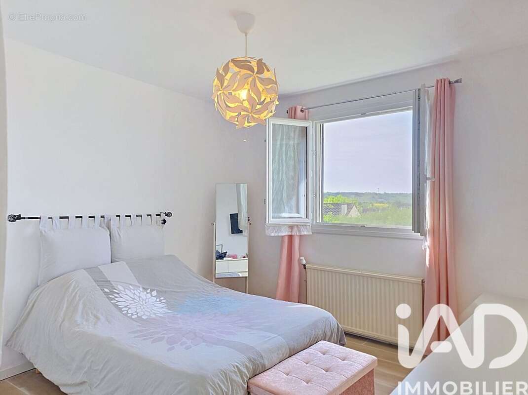 Maison 125 m² à Anet  - photo 4
