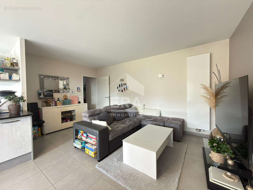 Appartement à POISY