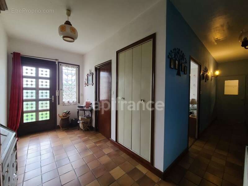 Maison à AIGRE