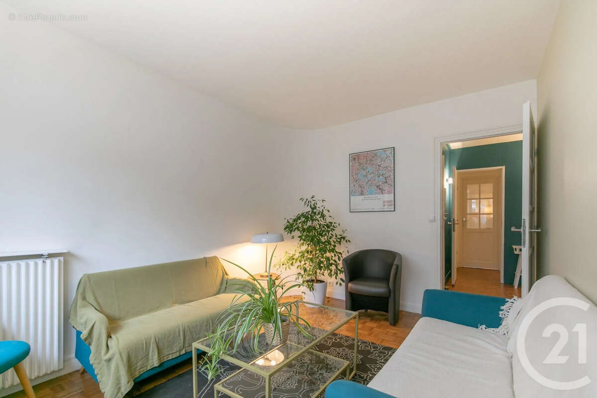 Appartement à SAINT-MAUR-DES-FOSSES