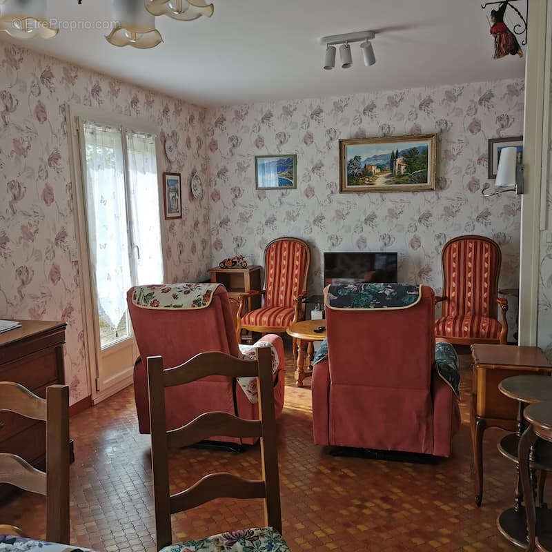 Maison à MONTCHANIN