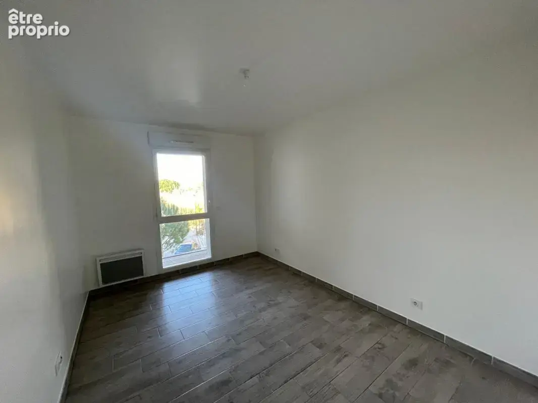 Superbe T2 avec Terrasse et Parking - Hyères - Les Salins  (83400) - photo 4