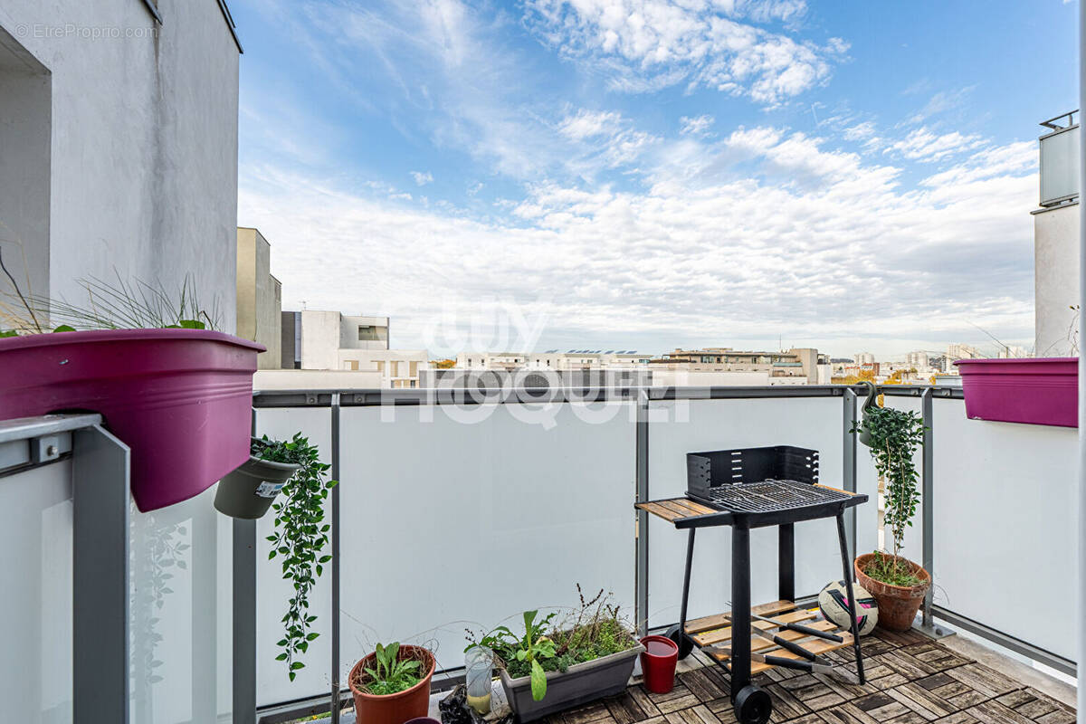 Appartement à GENNEVILLIERS