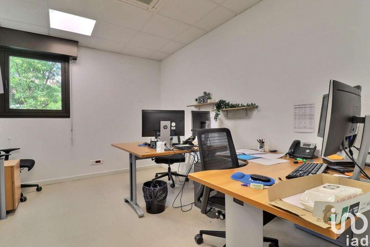 Photo 7 - Commerce à MARSEILLE-16E