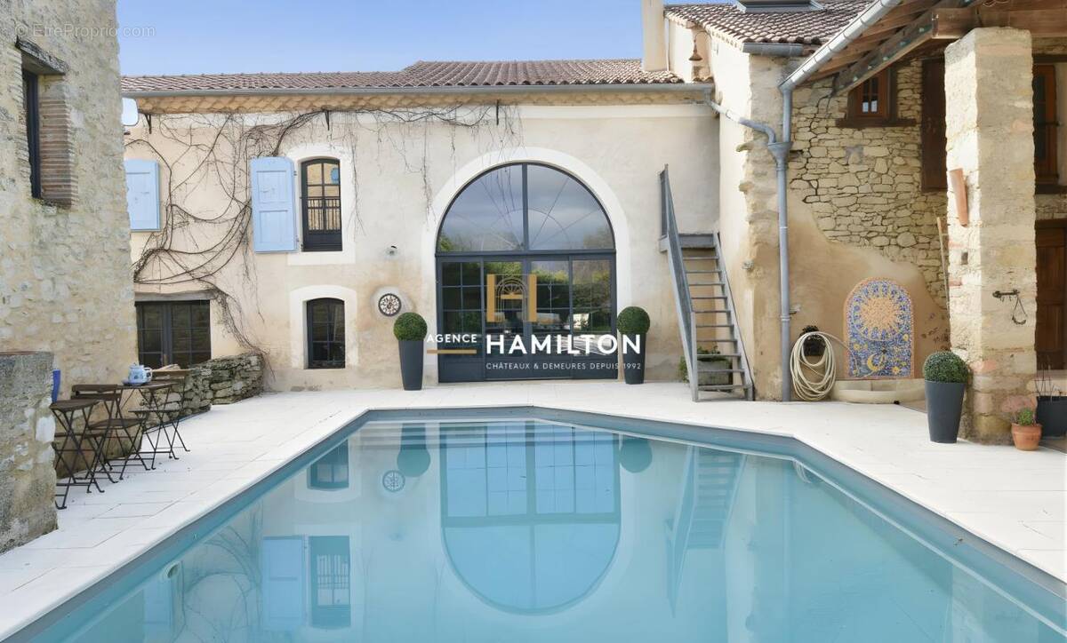 Maison à LABESSIERE-CANDEIL