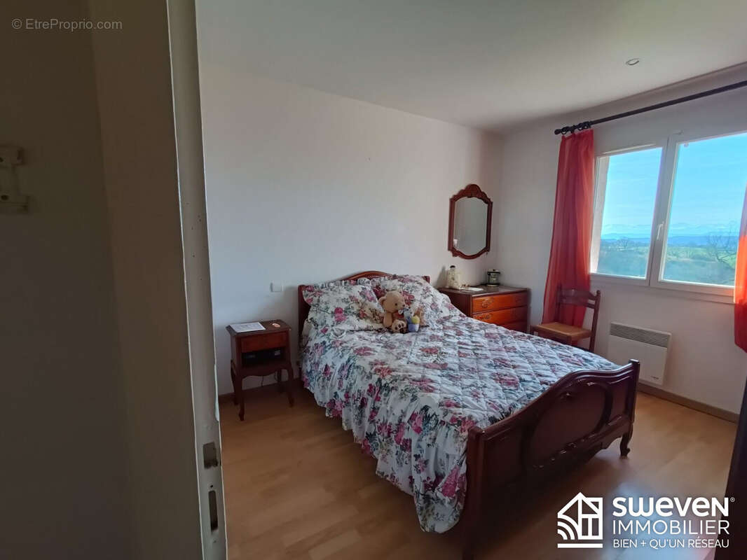 Maison à CASTELNAU-PICAMPEAU