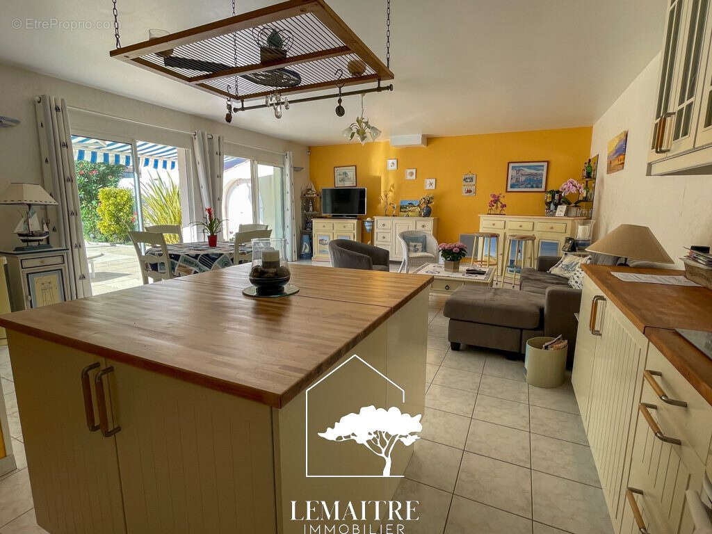 Au calme, maison plain pied 4 chambres + jardin d'hiver, piscine et garage ! - photo 12