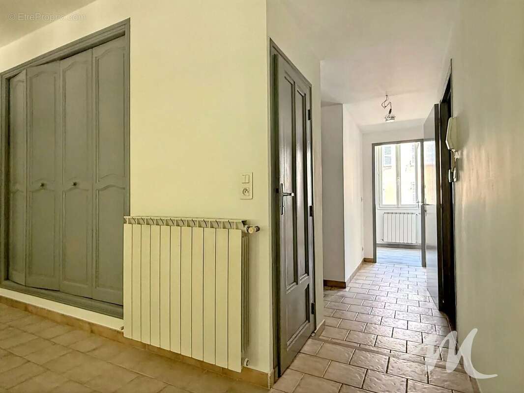 Appartement à BARJOLS