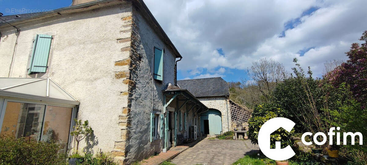 Maison à ESCOUT