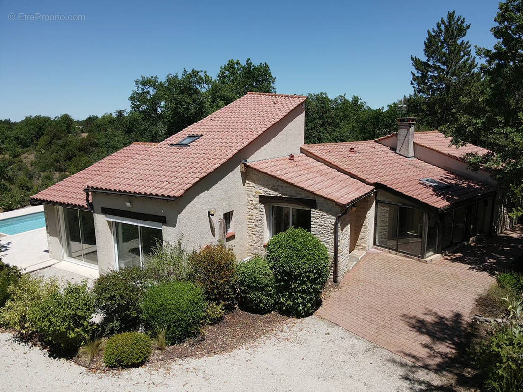 Maison à LE MONTAT
