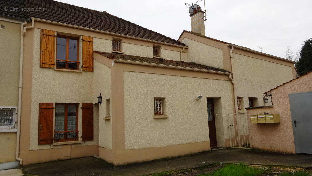 Maison à JOUY-SUR-MORIN