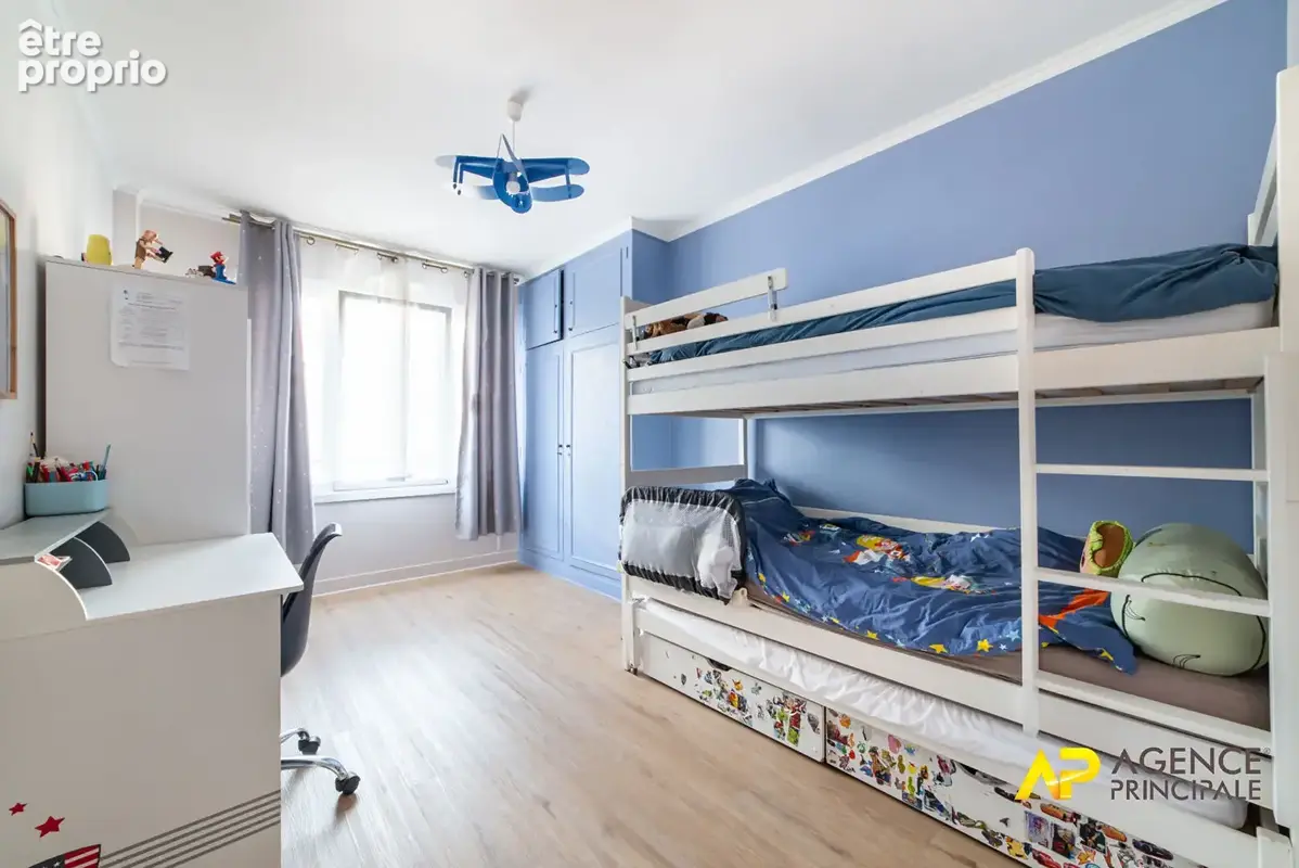 Appartement 4 pièces à vendre à Asnières-sur-Seine - photo 6