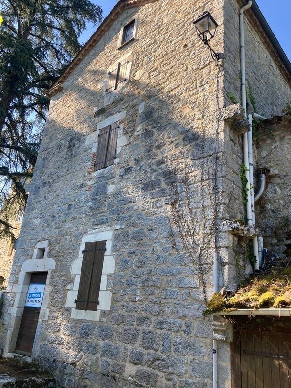 Maison à BOUZIES